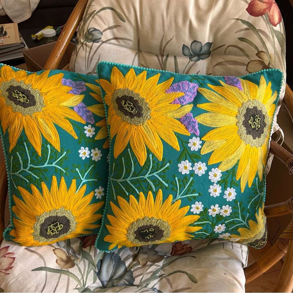 NWOT Set of Two Sunflower Embroidered Throw Pillows